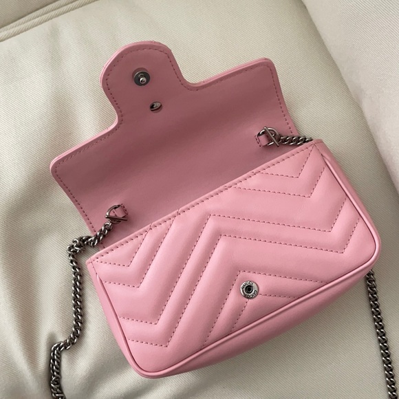 SOLD❗️GUCCI GG Marmont Matelassé Leather Super Mini Bag, Pink - Picture 12 of 16